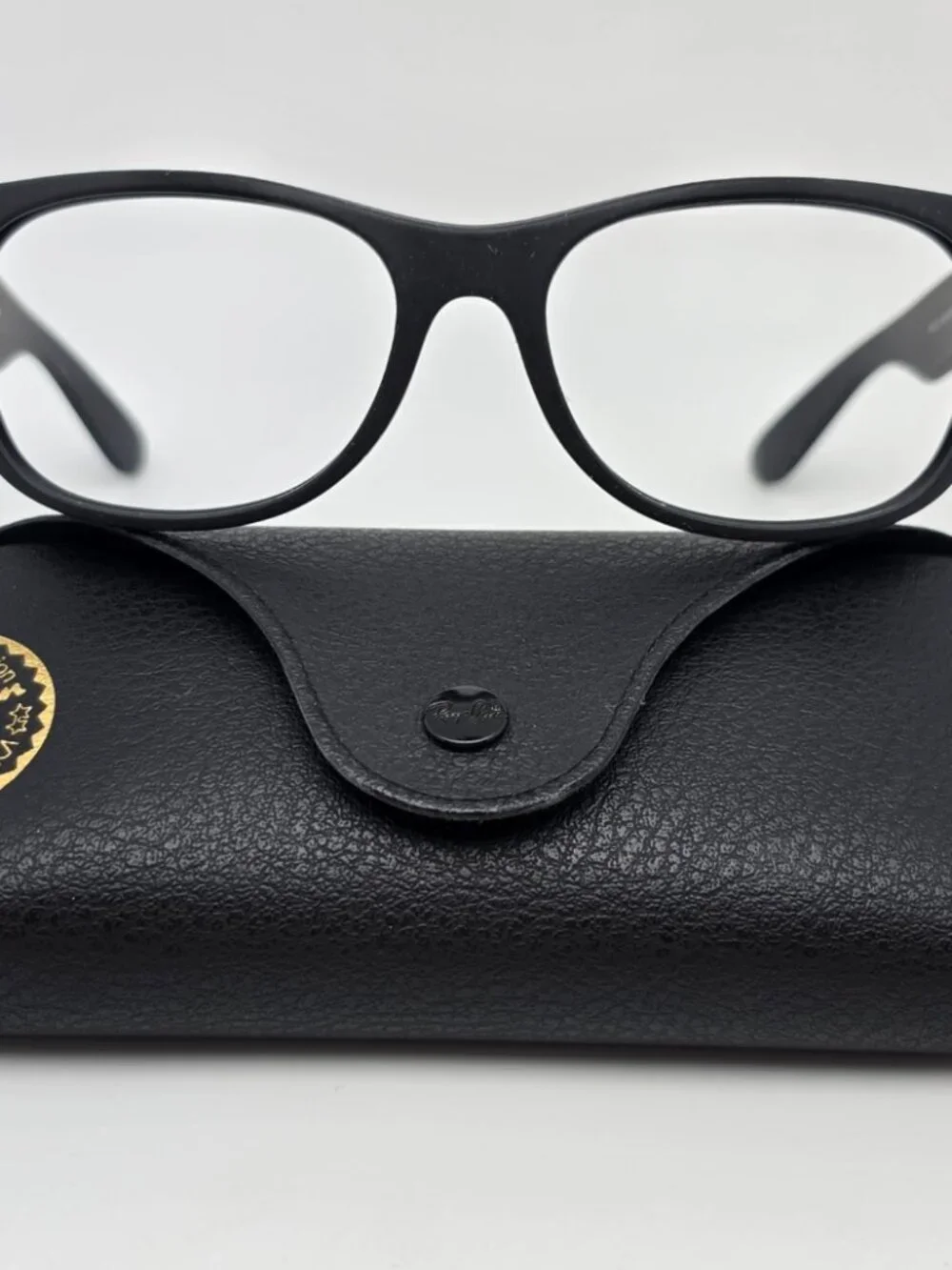 Ray-Ban RB2132 622/58 New Wayfarer Matte Rubber Black Sunglasses Frame w/ Case